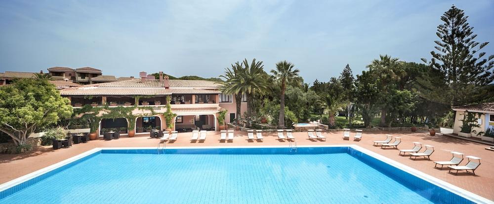 Cala Ginepro Hotel Resort & Spa أروسييْ المظهر الخارجي الصورة